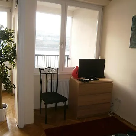 Διαμέρισμα Panorama Apartman *
