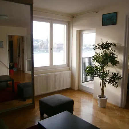 Διαμέρισμα Panorama Apartman