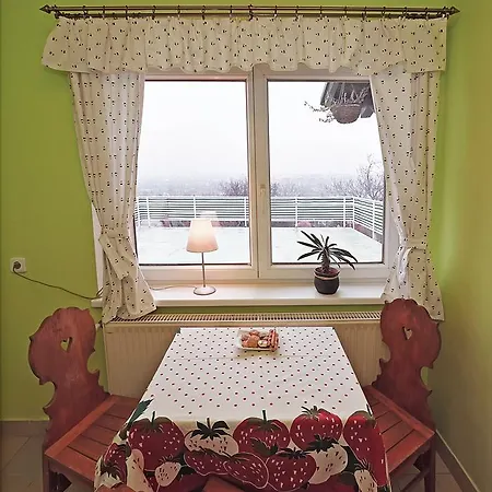 Διαμέρισμα Panorama Apartman *